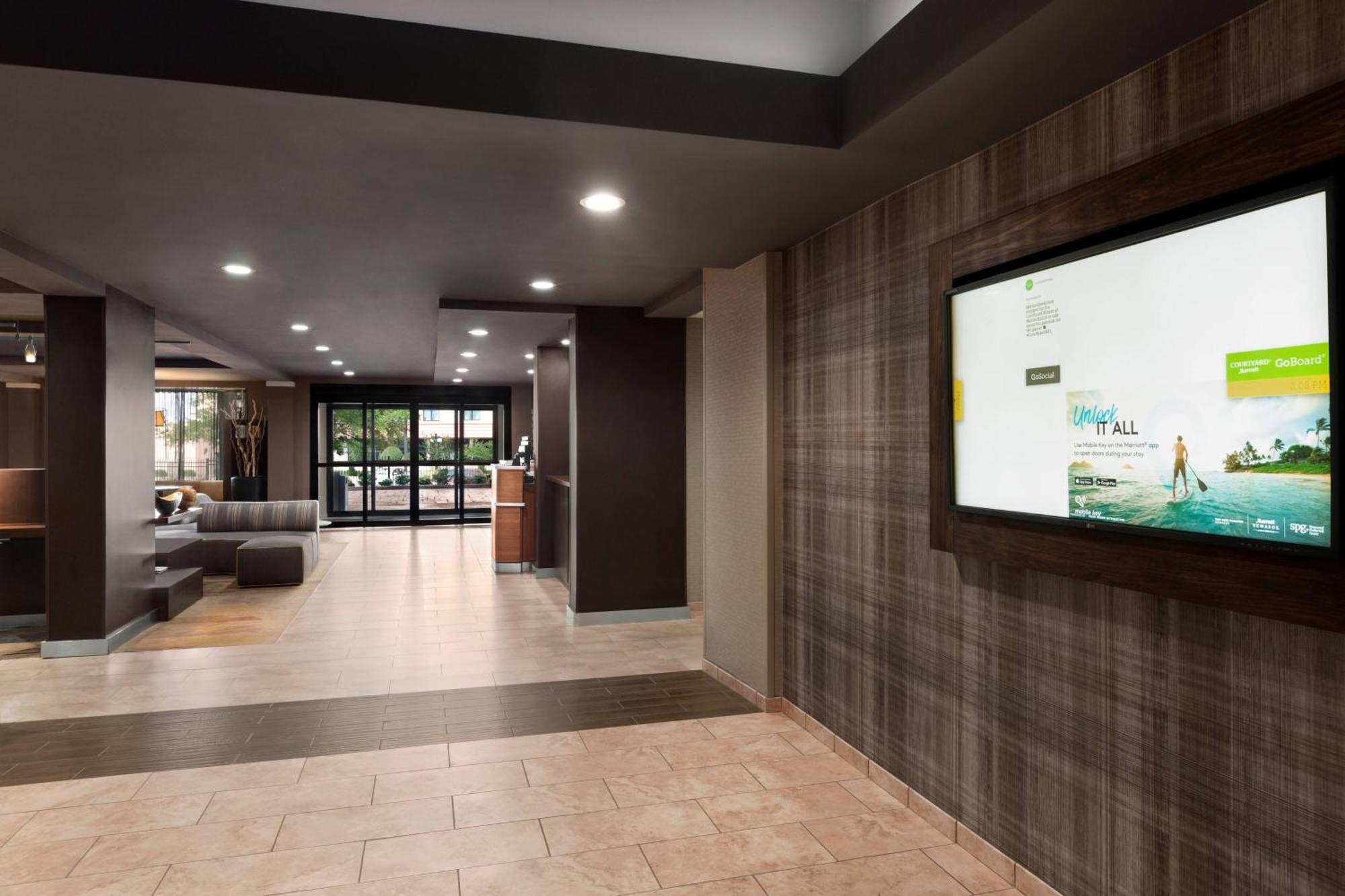 Courtyard By Marriott Tulsa Central Zewnętrze zdjęcie