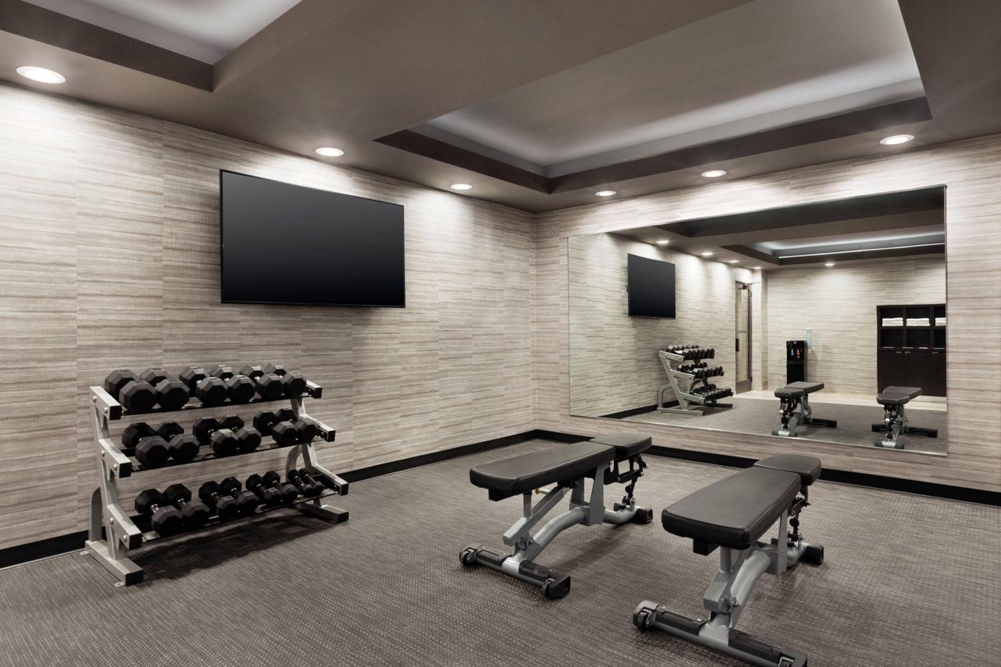 Courtyard By Marriott Tulsa Central Zewnętrze zdjęcie